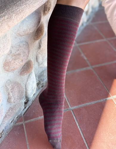 Calzettone donna caldo cotone righe bordeaux e marrone